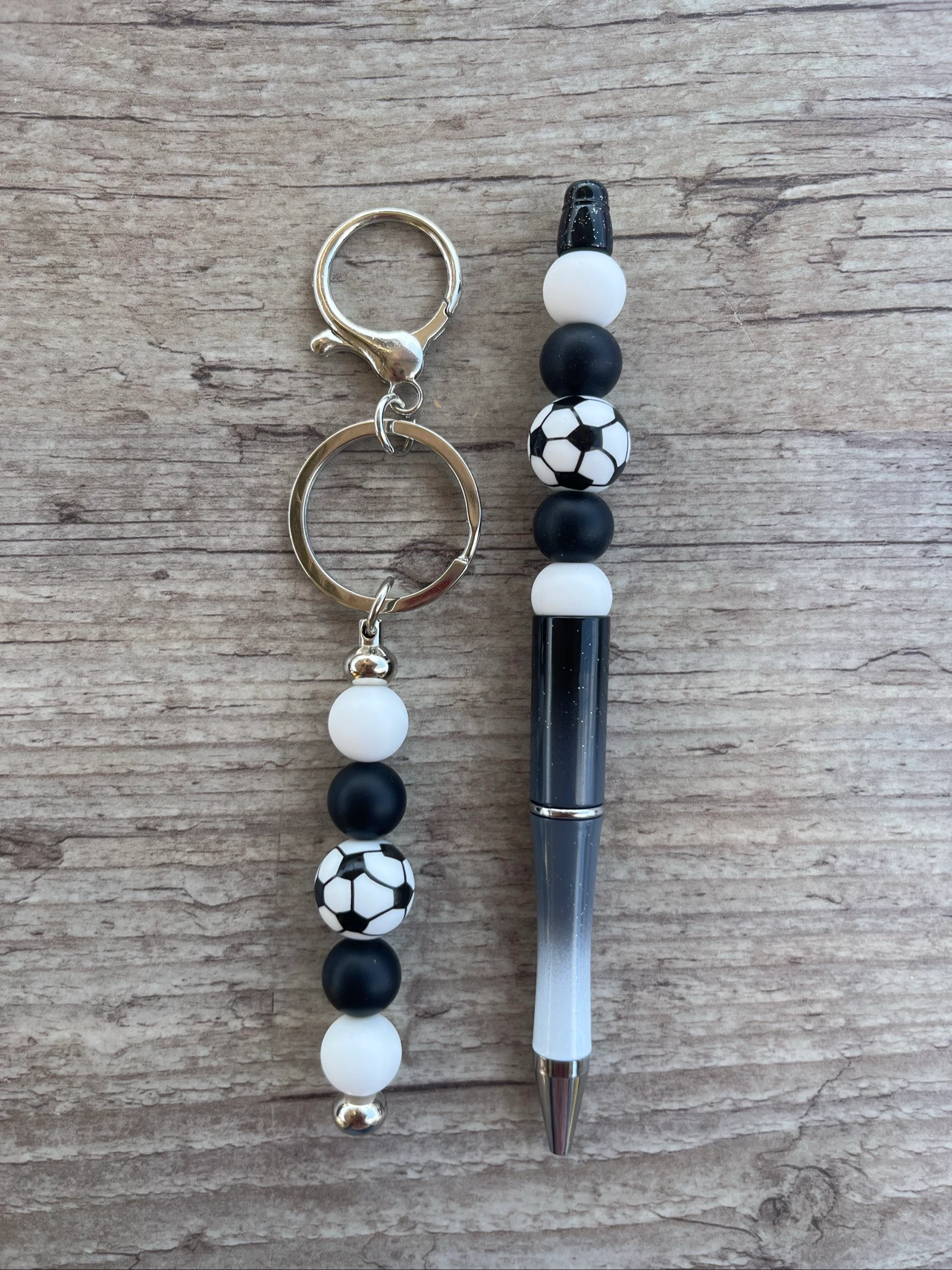 Stylo et porte clé 